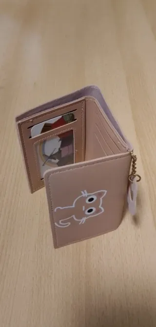 Monedero rosa con dibujo de gato