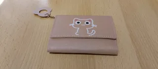 Monedero rosa con dibujo de gato