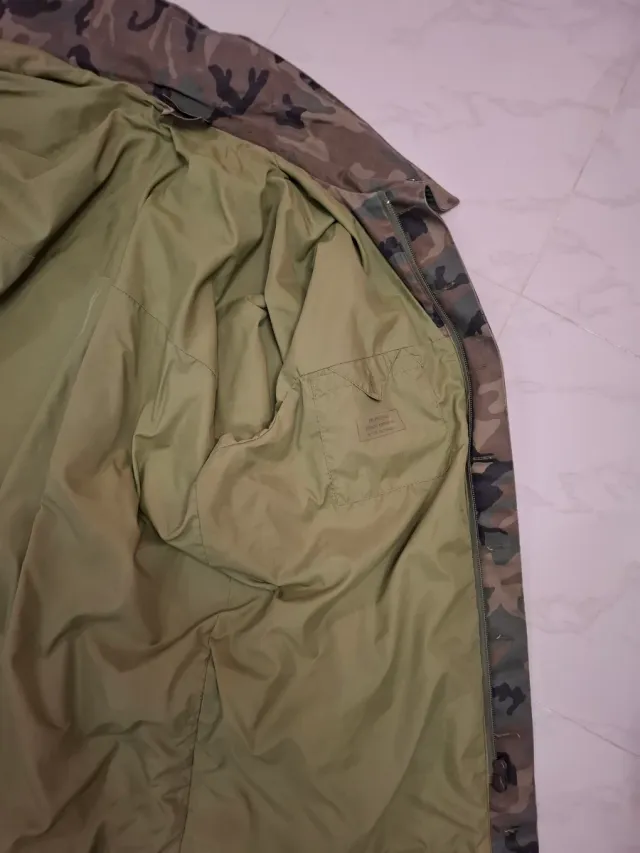 Chaquetón camuflaje marrón y verde