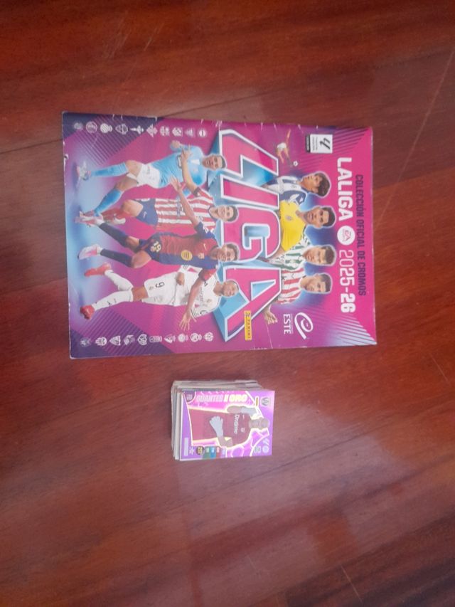 Álbum cromos LIGA 2025 +50 cromos