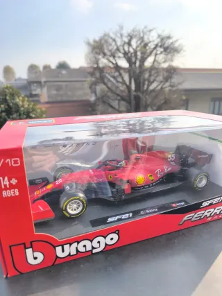 Ferrari SF21 Carlos Sainz 1:18