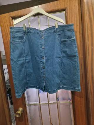 Diferentes ropa para mujeres XXL