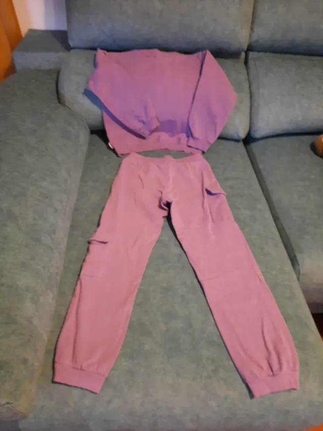 Conjunto chándal niña morado