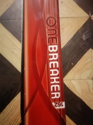 Esquís y botas de esquí