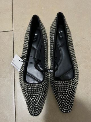 Bailarinas Zara pedrería negras y plateadas