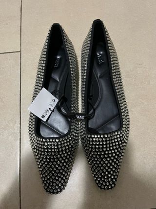 Bailarinas Zara pedrería negras y plateadas