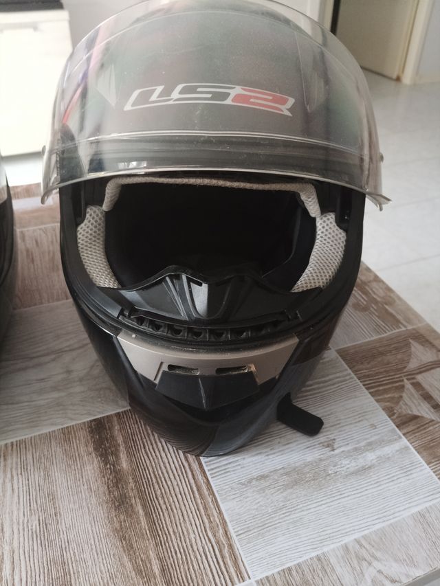 Cascos de moto LS2 negros