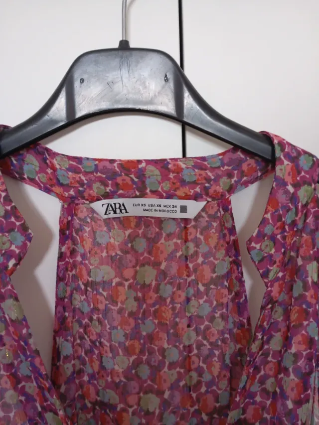 Solo venta en persona!! Vestido Zara floral NUEVO