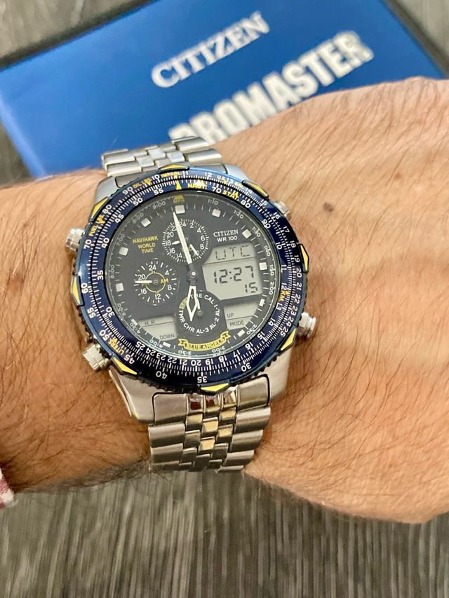 Reloj Citizen Nighthawk Blue Angels