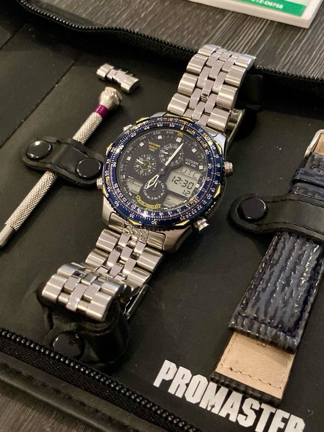 Reloj Citizen Nighthawk Blue Angels