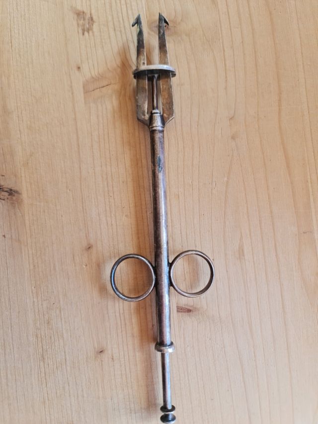 Antigua herramienta de cocina