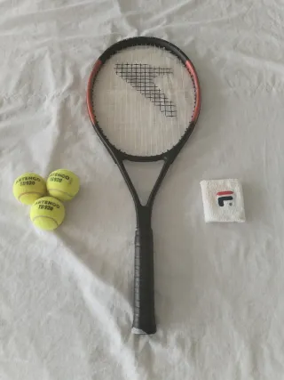 Raqueta de tenis para adultos.