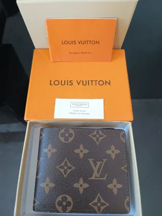 Cartera de piel para hombre nueva