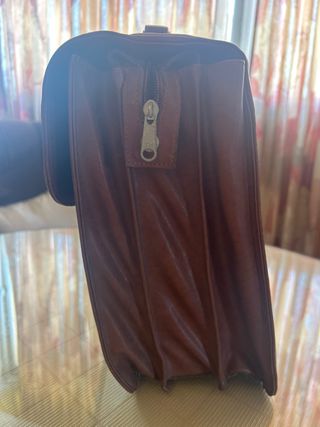 Maletín formal marrón