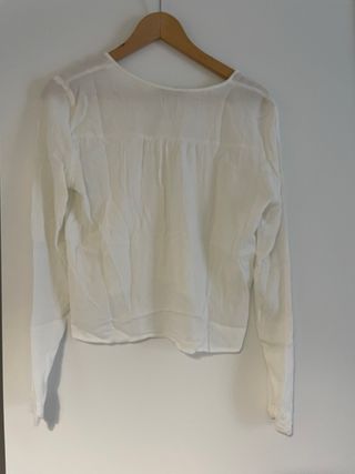 Blusa Stradivarius blanca manga larga