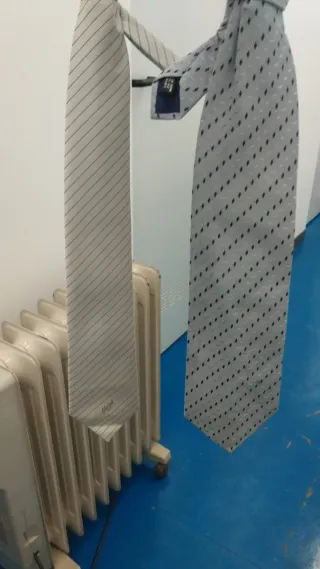 Corbata con estampado geométrico