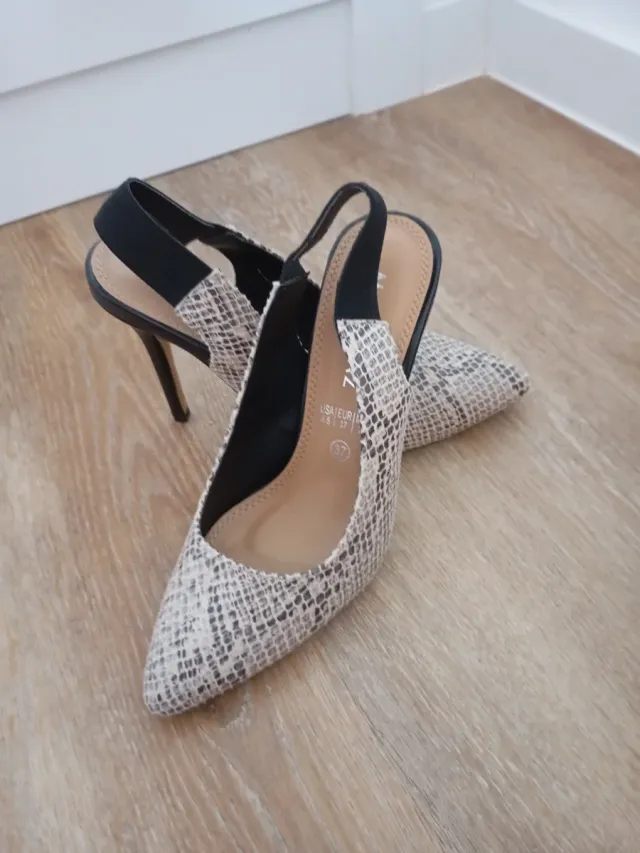 Zapatos de tacón animal print SOLO VENTA EN PERSON