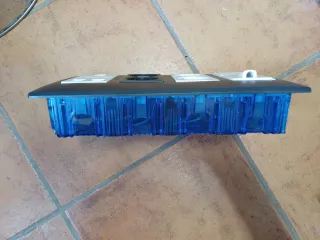 Puestonde trabajo SIMON para pared