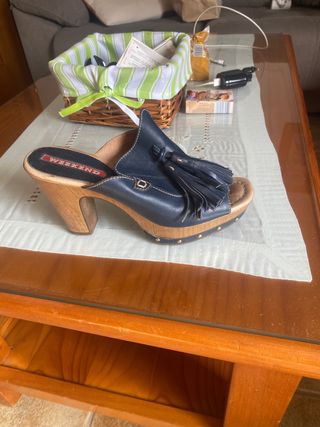 Sandalias de tacón WEEKEND negras y marrones