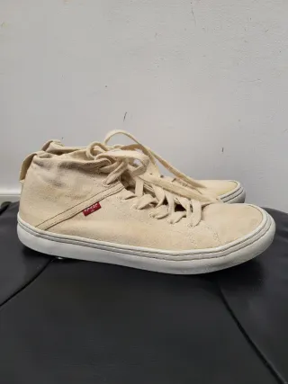 Lote de zapatillas Levi's,adidas, nike...