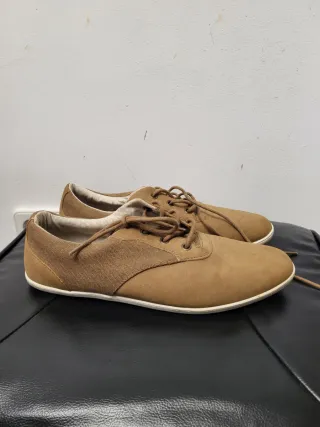 Lote de zapatillas Levi's,adidas, nike...