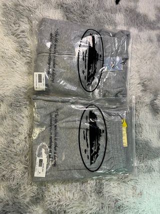 Conjunto Corteiz Gris