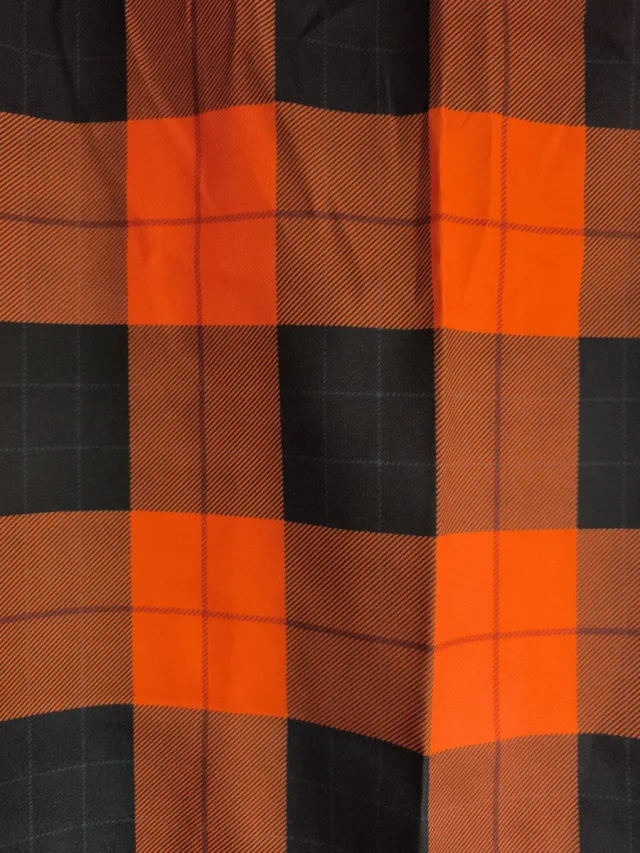 Falda larga cuadros naranja y negro