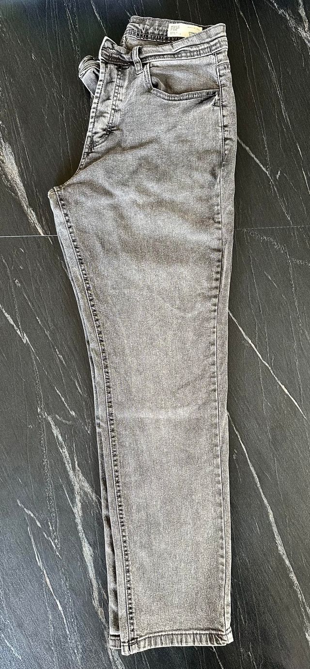 Jeans Uomo Grigi Straight W32/L32 (IT 46)
