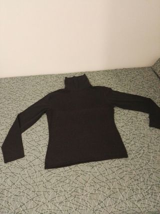 Blusa cuello alto talla S