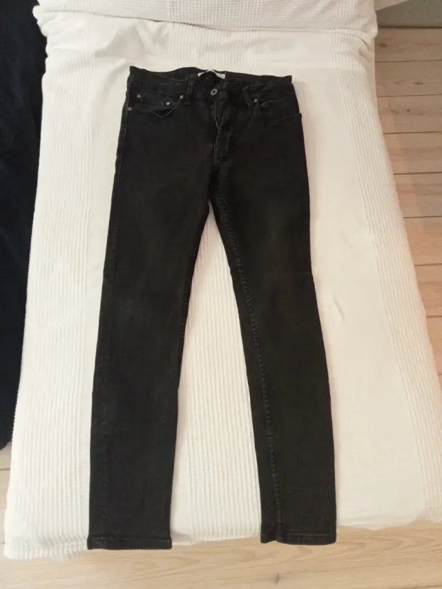 Vaqueros negros hombre