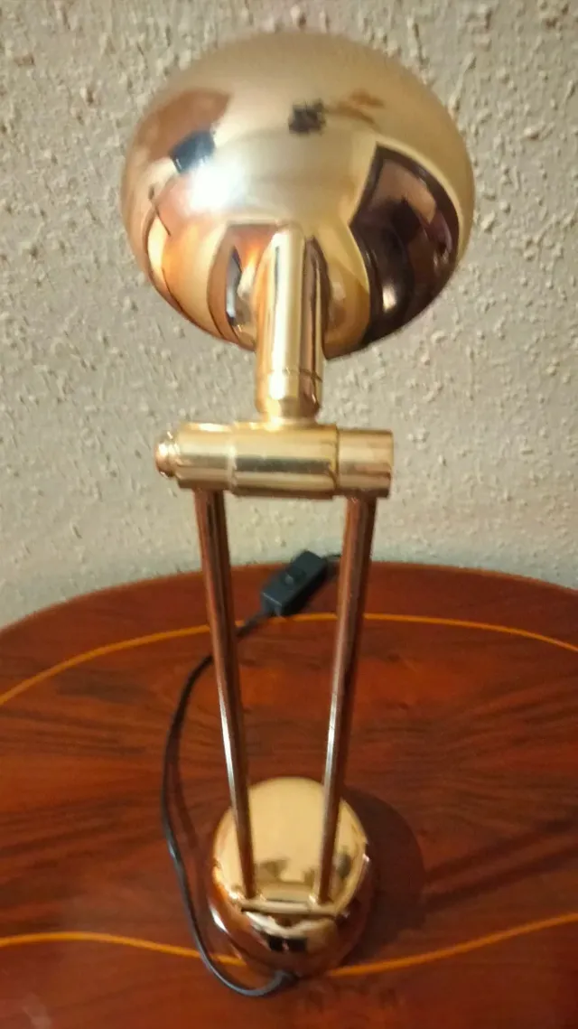 Lampada da tavolo per ufficio articolabile in stile classico