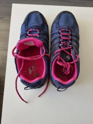 Zapatillas senderismo Columbia azules y rosas