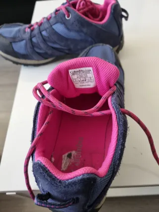 Zapatillas senderismo Columbia azules y rosas