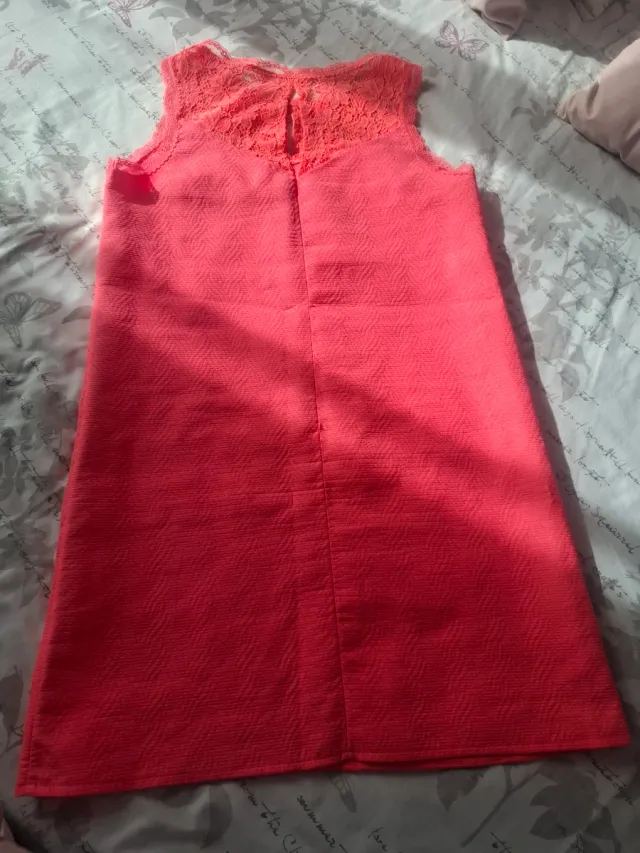 Vestido de verano con encaje