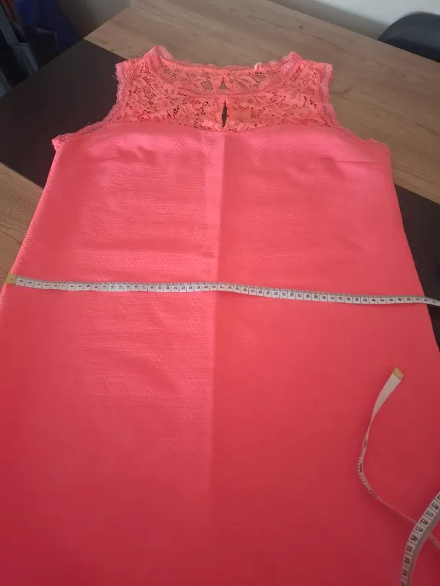 Vestido de verano con encaje