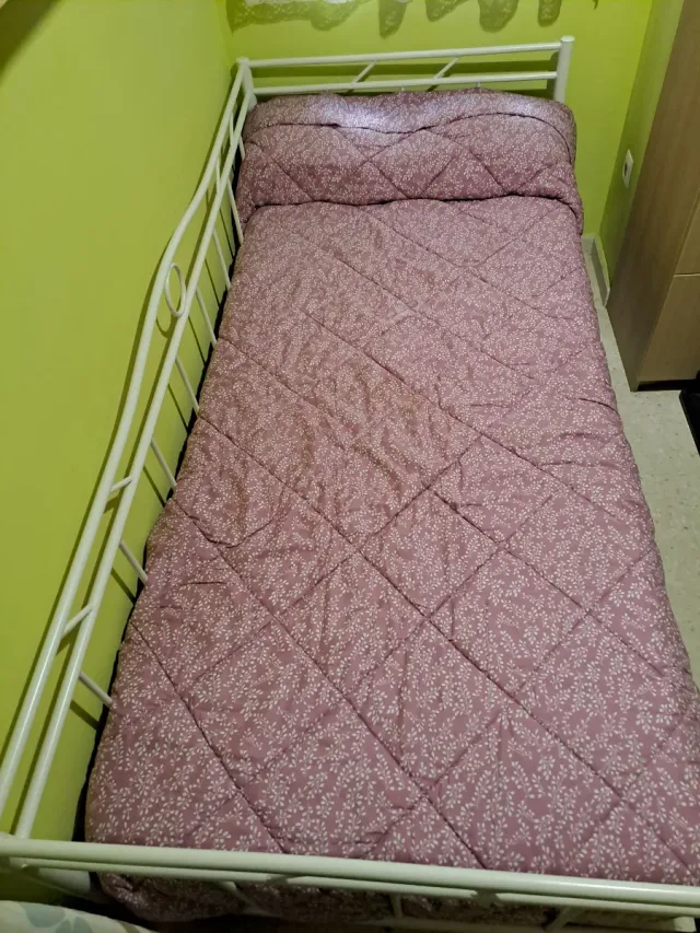 Cama individual metálica