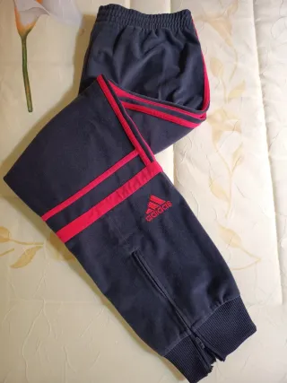 Pantalón chándal Adidas chica gris oscuro y fucsia