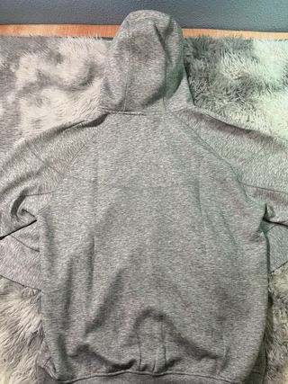 Sudadera Nike Tech Fleece Gris