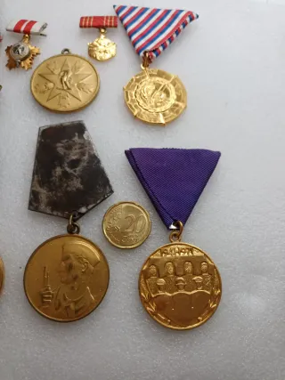 Lote Medallas Yugoslavas Antiguas