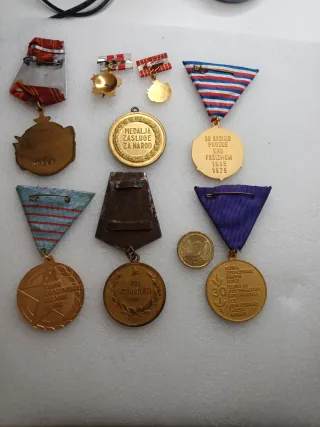 Lote Medallas Yugoslavas Antiguas