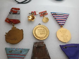 Lote Medallas Yugoslavas Antiguas