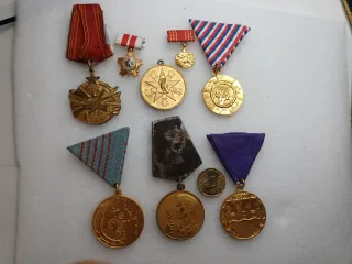 Lote Medallas Yugoslavas Antiguas