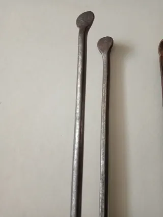 Set 2 attrezzi vintage artigianali