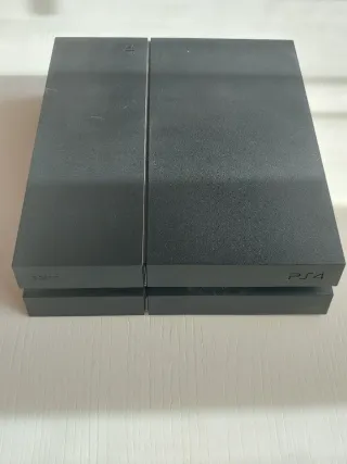 Consola Sony PS4 Negra con mando compatible
