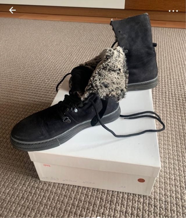 Botas de ante negro talla 37 sin usar