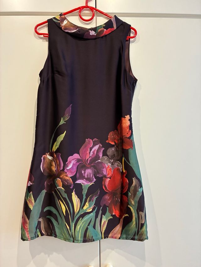 Vestido símil seda floral Formula Joven