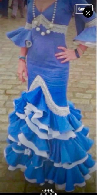 Traje Flamenca Feria de Abril de Sevilla