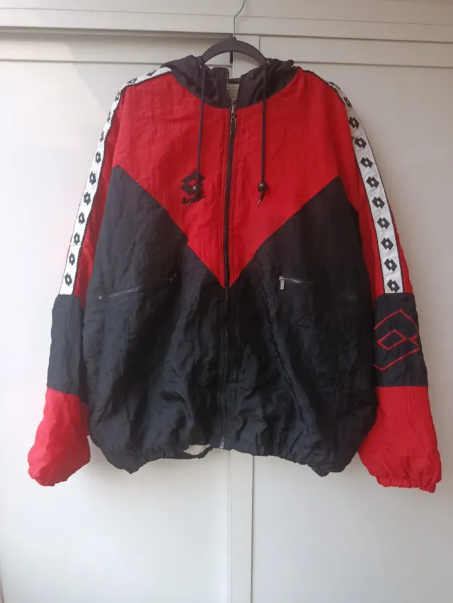 Chaqueta deportiva vintage Lotto años 90