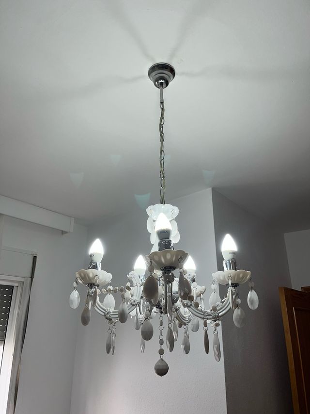 Lámpara colgante de cristal y metal