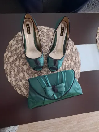 Zapatos y cartera fiesta verde